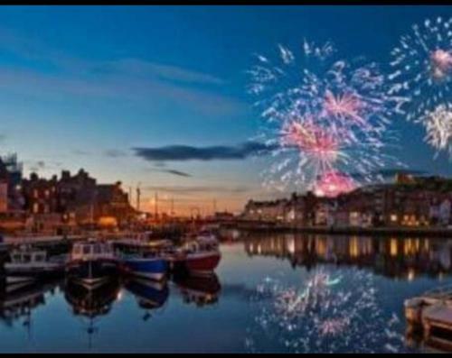 Hostal Whitby Central Walk To Beach Pier Flowergate