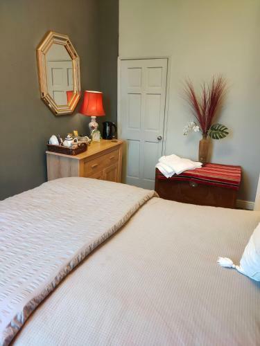 Hostal Whitby Central Walk To Beach Pier Flowergate