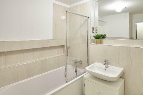 Host & Stay - Turnstones Apartment
