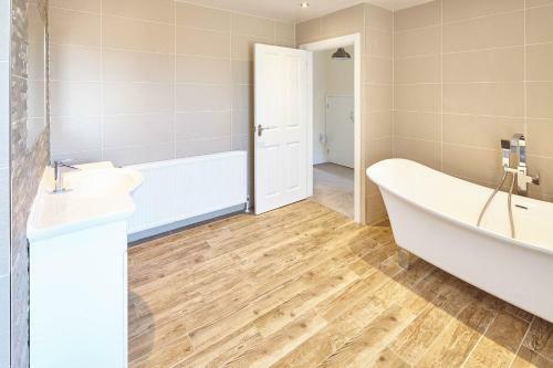 Host & Stay - Rosemill