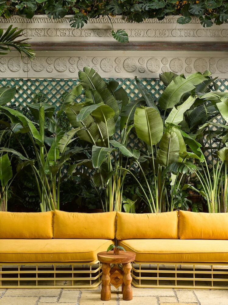 Mayfair Hotel And Spa