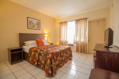 Parkway Inn Airport Motel