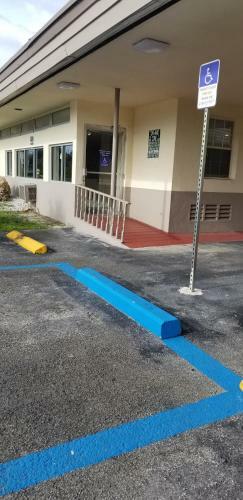 Parkway Inn Airport Motel