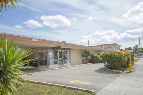 Parkway Inn Airport Motel