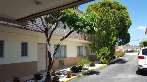 Parkway Inn Airport Motel