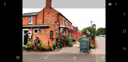 The Emmbrook Inn Hotel