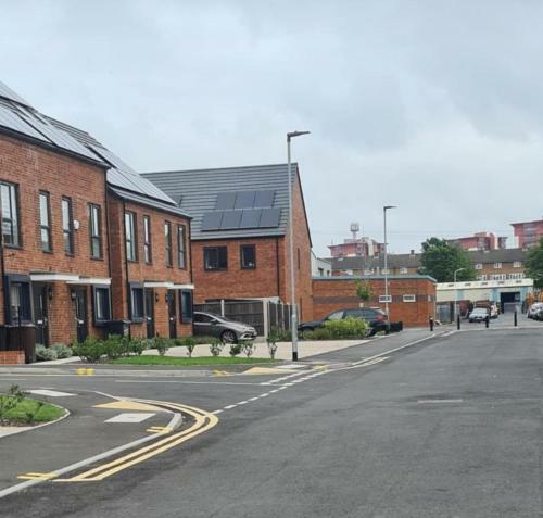 Stunning Newbuilt 3-bed House In Wolverhampton