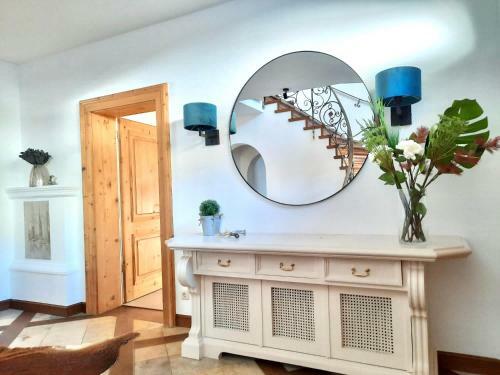 Chalet Belle Maison !ski-in Ski-out, Pool & Wellness!