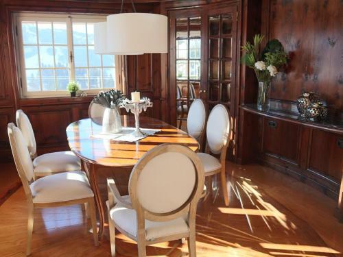 Chalet Belle Maison !ski-in Ski-out, Pool & Wellness!