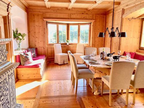 Chalet Belle Maison !ski-in Ski-out, Pool & Wellness!