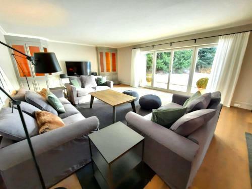 Chalet Belle Maison !ski-in Ski-out, Pool & Wellness!