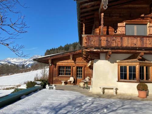 Chalet Belle Maison !ski-in Ski-out, Pool & Wellness!