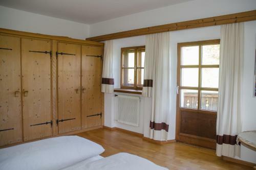 Landsitz Staudach - Country Chalet Staudach
