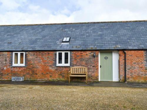 Barnes Cottage - Uk30381