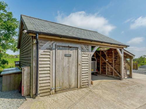 Stable-uk12108