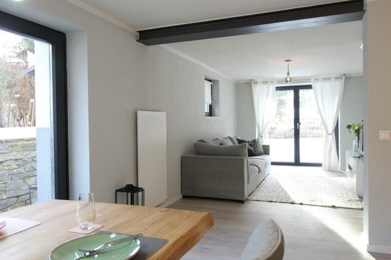 Rmg Roses Apartments