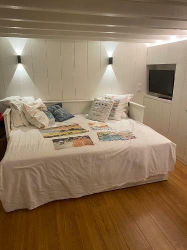 Charme Villa Le Chat Bott�