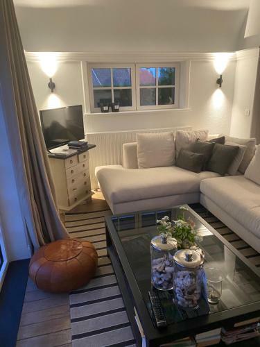Charme Villa Le Chat Bott�