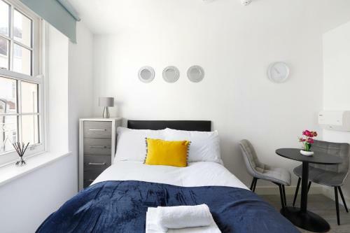 Thorn Apartments
