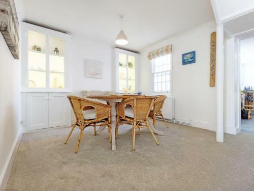 Seashell Cottage - Worthing