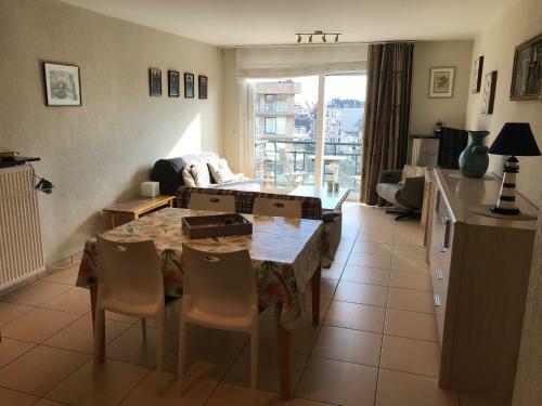 Apartamento Appartement Pablo Met Garagebox 50m Van Zee