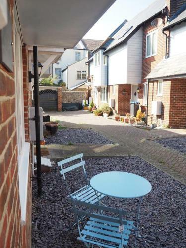 Beautiful 2bd Coastal Hideaway Central Worthing