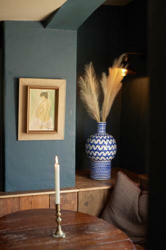 Posada The Bell & Crown
