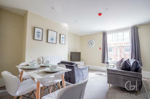 Worcester 2 Bedroom City Centre Apartment