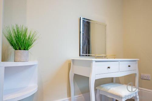 2 Bedroom Apartment In Worcester City Centre