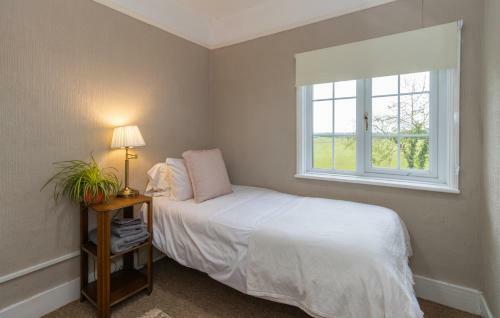 The Chestnuts, Beautiful Rural Cottage With Countryside Views
