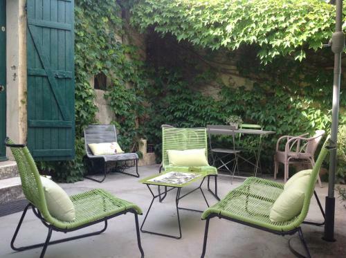Bed & Breakfast Maison D'h�tes Mas De Barbut
