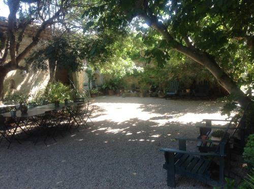 Bed & Breakfast Maison D'h�tes Mas De Barbut