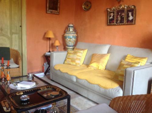 Bed & Breakfast Maison D'h�tes Mas De Barbut