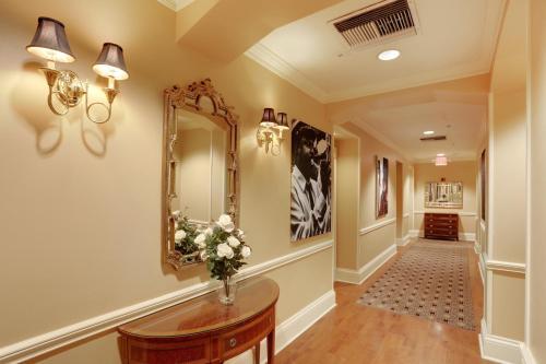 Pelham Hotel