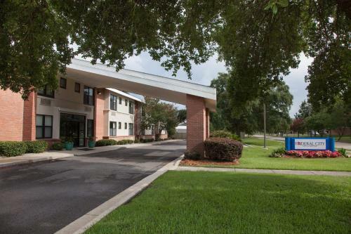 Hotel Federal City Inn & Suites