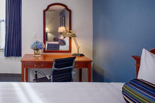 Hotel Federal City Inn & Suites