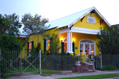 Auld Sweet Olive Bed And Breakfast