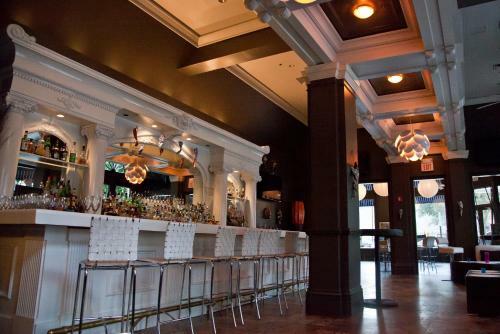 Lafayette Hotel