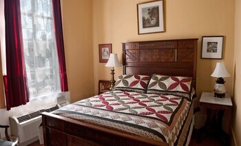 Bed & Breakfast Fairchild House