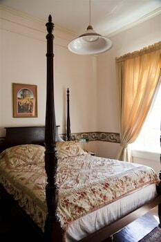 Bed & Breakfast Fairchild House