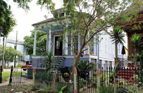 Historic Home In Great Area