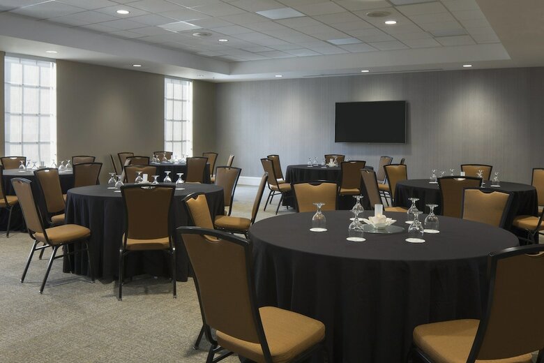 Hotel Springhill Suites By Marriott New Orleans Downtown