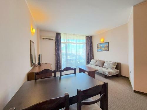 Grenada Aparthotel - Private Apartment - Black Sea
