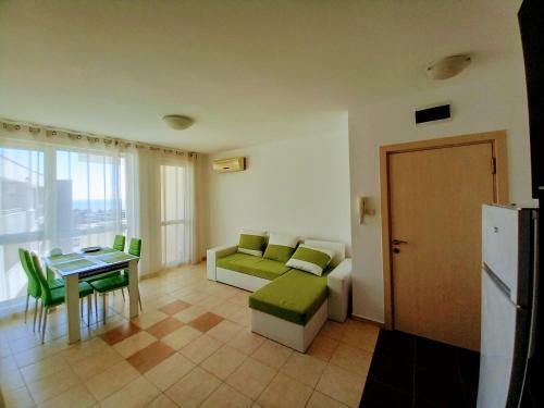 Green Dream 3 Rooms Apartment
