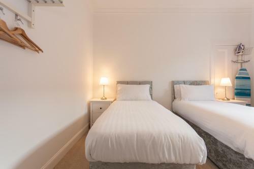 Glebe Street Apartment