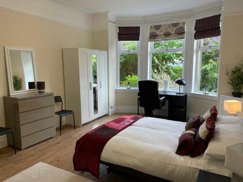 Lade Braes 3 Bed Apartment Central St Andrews