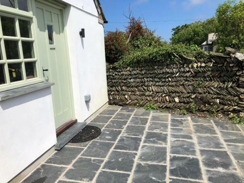 Picture Perfect Cottage In Rural Tintagel