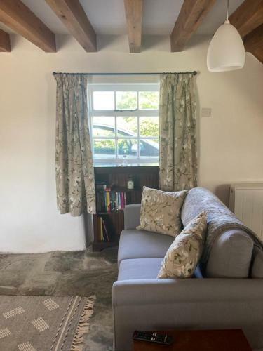 Picture Perfect Cottage In Rural Tintagel