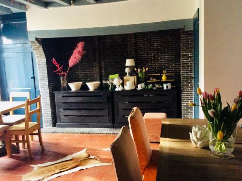 Bed & Breakfast Kasteelhof Van Loppem