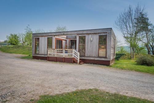 Dobby Lodge